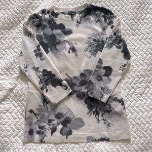 Beautiful floral cashmere sweater!